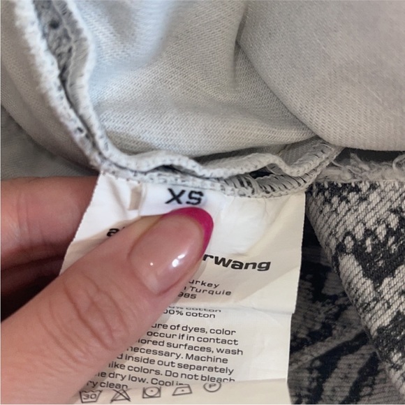 Kith XS S Alexander Wang Boyfriend Shorts in Python Snake Print Grey NWOT - Picture 12 of 16